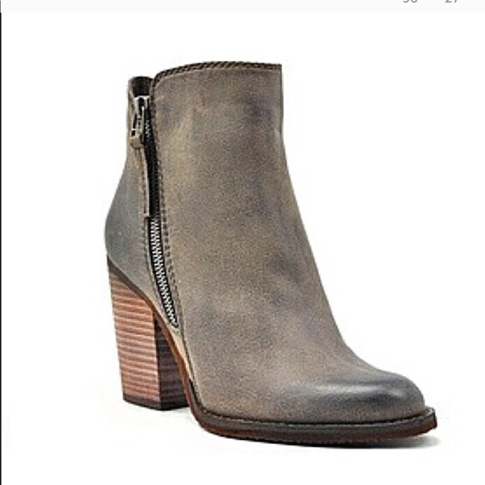Lowest price* Sbicca Percussion booties